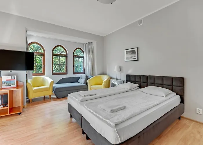 Zacisze & By Renters Lägenhet *