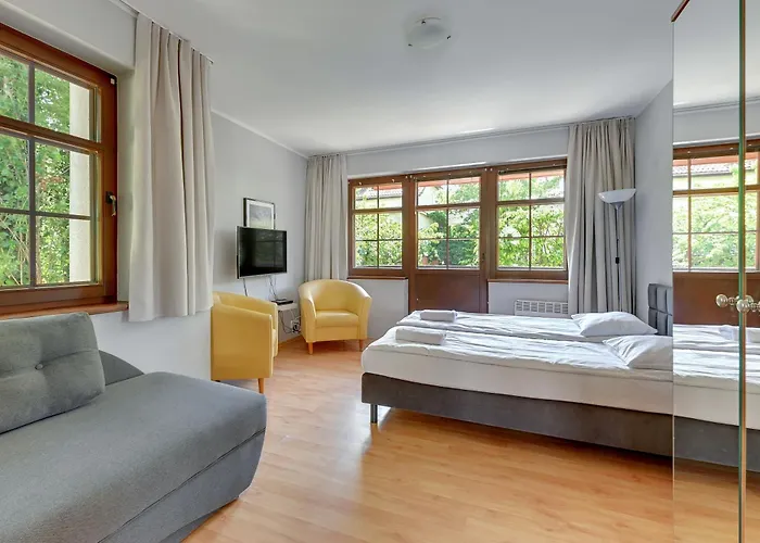 Zacisze & By Renters Lägenhet *