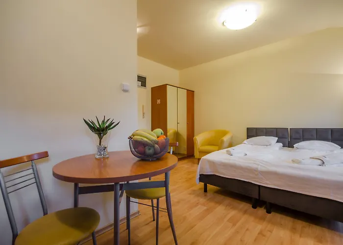 Lägenhet Zacisze & By Renters