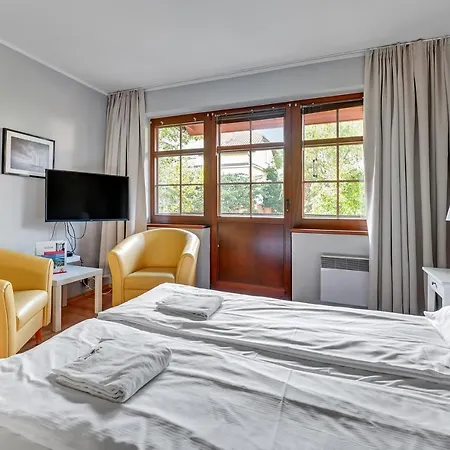 Zacisze & By Renters Lägenhet