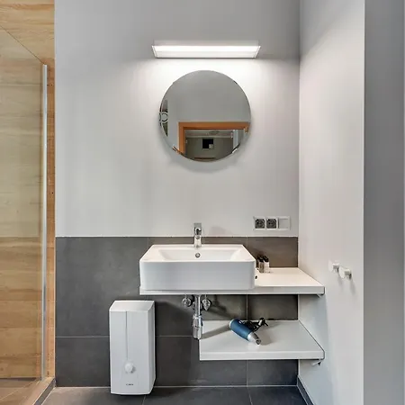 Apartment Zacisze & By Renters *