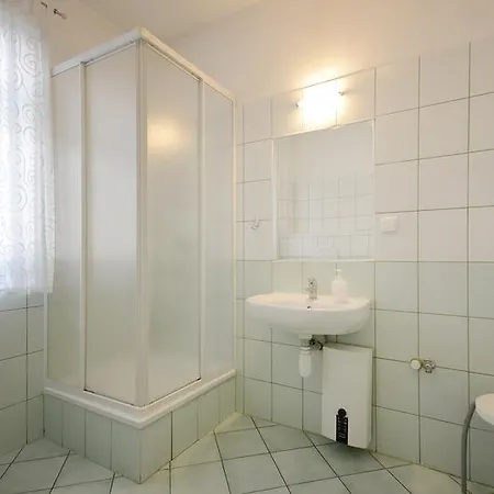 Dom & House - Zacisze Апартаменти