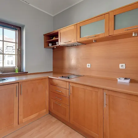 Zacisze & By Renters Apartment